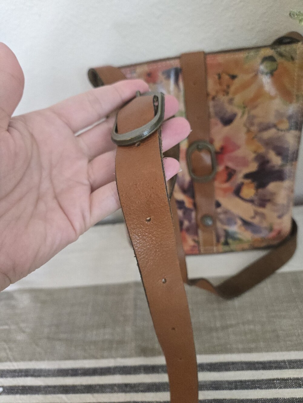 Patricia Nash Venezia Italian Leather Crossbody Bag - Picture 4 of 9